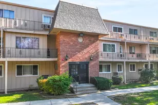 2504 Algonquin Rd, Rolling Meadows, IL 60008 - Photo 2