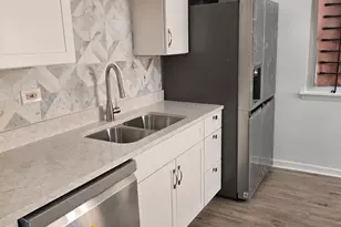 9108 S Wallace St, Chicago, IL 60620 - Photo 16