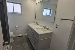 9108 S Wallace St, Chicago, IL 60620 - Photo 18
