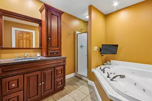 588 Kingston Ct, Roselle, IL 60172 - Photo 22