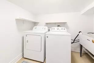 235 1/2 Greenwood St, Evanston, IL 60201 - Photo 12
