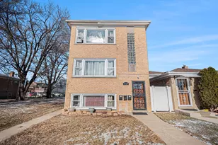 7524 W 63rd Pl, Summit, IL 60501 - Photo 2