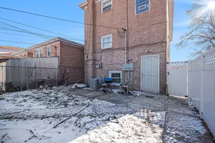 7524 W 63rd Pl, Summit, IL 60501 - Photo 32