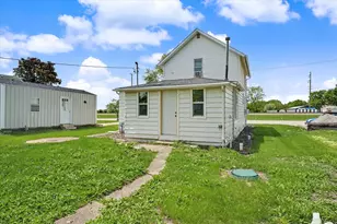 214 S Railroad Ave, Buckley, IL 60918 - Photo 28