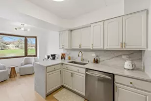13158 S Oak Hills Pkwy, Palos Heights, IL 60463 - Photo 12