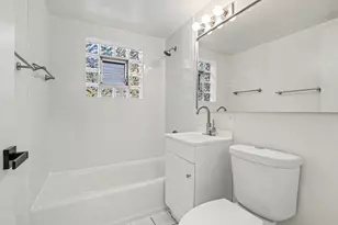135 S Kenilworth Ave, Oak Park, IL 60302 - Photo 12