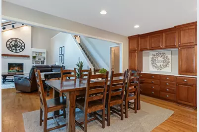 1385 Ginger Lane, Naperville, IL 60565 - Photo 8
