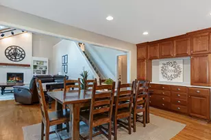 1385 Ginger Ln, Naperville, IL 60565 - Photo 8