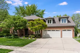 1385 Ginger Ln, Naperville, IL 60565 - Photo 2
