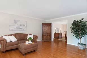 1385 Ginger Ln, Naperville, IL 60565 - Photo 18