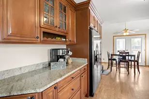 1208 Thrun Dr, Batavia, IL 60510 - Photo 12