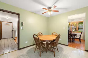 6612 W 92nd St, Oak Lawn, IL 60453 - Photo 6