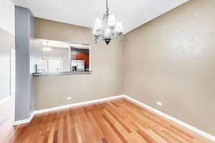 551 Cary Woods Cir, Cary, IL 60013 - Photo 12