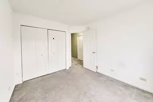 551 Cary Woods Cir, Cary, IL 60013 - Photo 22