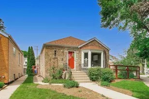 5454 W Gettysburg St, Chicago, IL 60630 - Photo 2