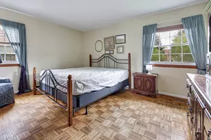 33 Walpole Rd, Elk Grove Village, IL 60007 - Photo 12