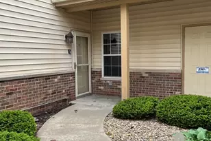 3792 Thornhill Cir, Champaign, IL 61822 - Photo 2