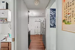 912 Crescent Dr, Champaign, IL 61821 - Photo 8