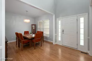 129 Ginkgo St, Bolingbrook, IL 60490 - Photo 4