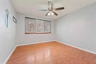 1280 N Ashland Ave, Palatine, IL 60074 - Photo 16