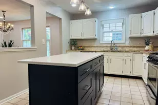 12 Sommerset Ln, Lincolnshire, IL 60069 - Photo 14