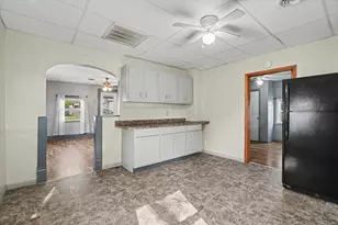 117 N Scott St, Westville, IL 61883 - Photo 8