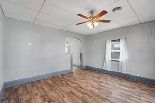 117 N Scott St, Westville, IL 61883 - Photo 4