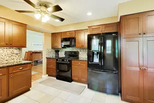 620 Harvard Ln, Libertyville, IL 60048 - Photo 12