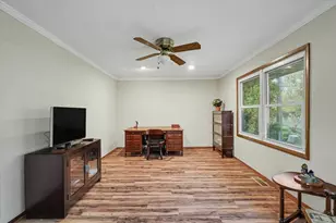 105 S Meadowhill Ln, Mahomet, IL 61853 - Photo 10