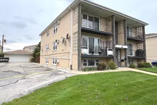 8632 Leclaire Ave, Burbank, IL 60459 - Photo 2