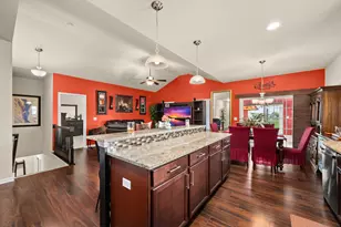 1218 Coolidge Ct, Sycamore, IL 60178 - Photo 10