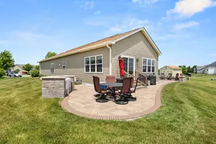 1218 Coolidge Ct, Sycamore, IL 60178 - Photo 26
