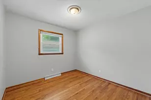 2409 W John St, Champaign, IL 61821 - Photo 18