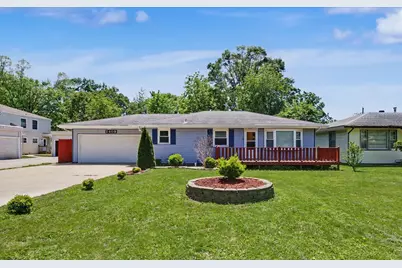 2409 W John Street, Champaign, IL 61821 - Photo 2