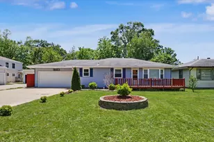 2409 W John St, Champaign, IL 61821 - Photo 2