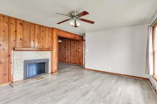 3234 E Fulton Ave, Decatur, IL 62521 - Photo 6