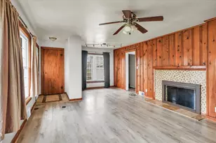 3234 E Fulton Ave, Decatur, IL 62521 - Photo 8