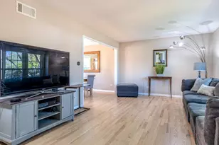 505 Fairlawn Ave, Libertyville, IL 60048 - Photo 4