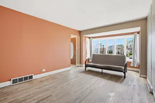 7801 Natchez Ave, Burbank, IL 60459 - Photo 4