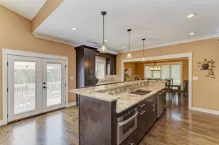 42 Royal Ln, Bloomingdale, IL 60108 - Photo 14