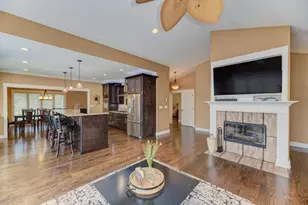42 Royal Ln, Bloomingdale, IL 60108 - Photo 12