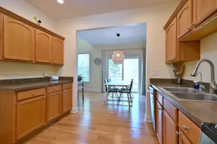 967 Oak Ridge Blvd, Elgin, IL 60120 - Photo 14