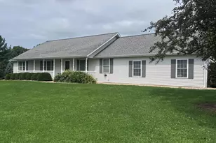 1380 N 1789 Rd, Streator, IL 61364 - Photo 1