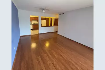 5360 N Lowell Avenue #510, Chicago, IL 60630 - Photo 4