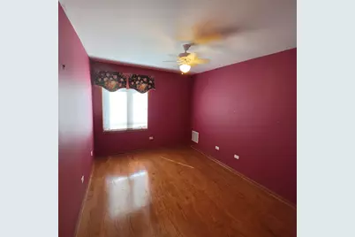 5360 N Lowell Avenue #510, Chicago, IL 60630 - Photo 8