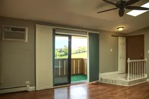 3 Cedar Ct, Vernon Hills, IL 60061 - Photo 2