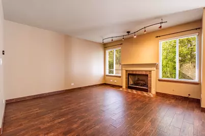 2284 Woodside Drive, Carpentersville, IL 60110 - Photo 6