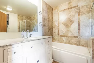 2284 Woodside Drive, Carpentersville, IL 60110 - Photo 14