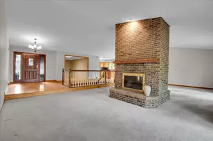 90 Briargate Rd, Cary, IL 60013 - Photo 4