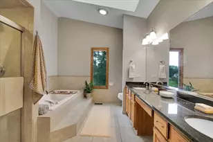 90 Briargate Rd, Cary, IL 60013 - Photo 16